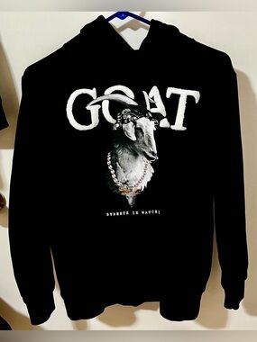 GOAT Graphic Black Hoodie Sweater - Streetwear Men's Pullover